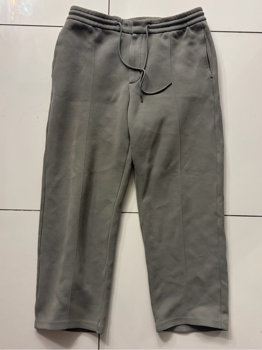 Nike Men's Sweatpants in Olive Gray